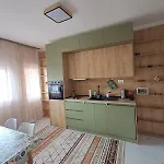 Apartment Point *