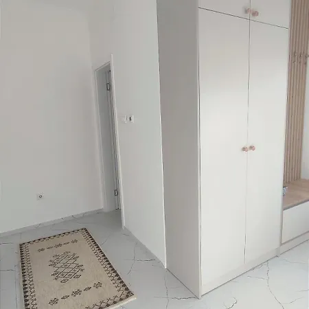 Point דירה פודגוריצה